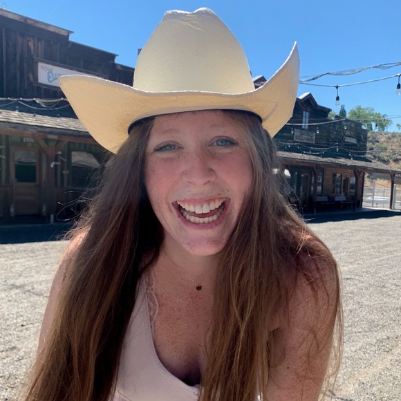 Meet your Posher, Dylann - Picture 1 of 1